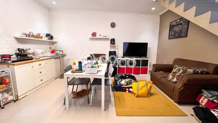 Dijual Rumah Premium dengan Fasilitas Sekitar Komplit di Cilandak, Jakarta Selatan Dijual Rumah Premium dengan Fasilitas Sekitar Komplit di Cilandak, Jakarta Selatan