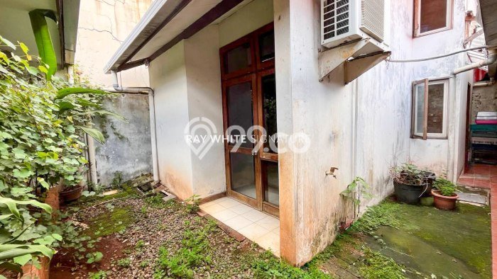 Dijual Rumah Mewah Exclusive di Cilandak, Jakarta Selatan Dijual Rumah Mewah Exclusive di Cilandak, Jakarta Selatan
