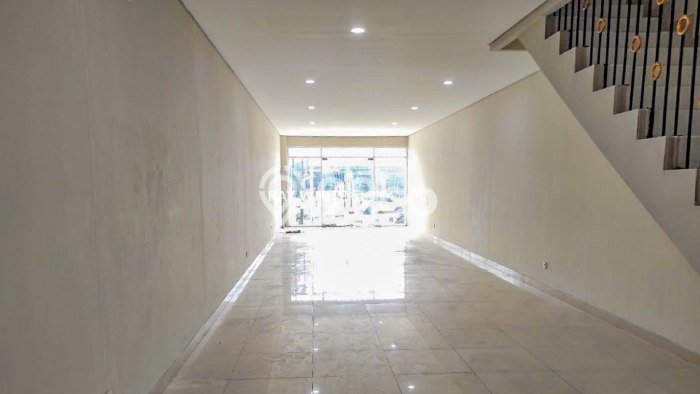 Ruko Dijual di Jakarta Selatan LT 202m2 & LB 312m2 Lokasi Terbaik! Ruko Dijual di Jakarta Selatan LT 202m2 & LB 312m2 Lokasi Terbaik!