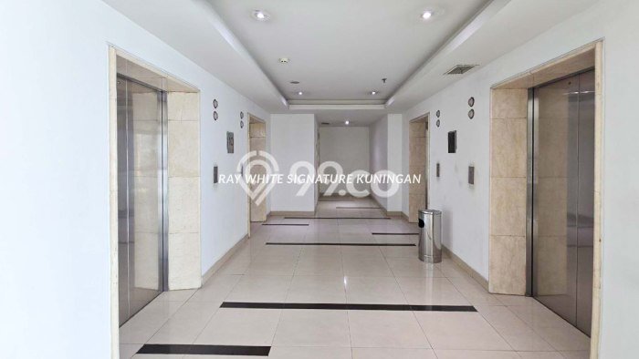 UNIT TERBAIK! Apartemen di Sudirman, Jakarta Selatan, 3 KT, Luas 100m2m², Lokasi Strategis UNIT TERBAIK! Apartemen di Sudirman, Jakarta Selatan, 3 KT, Luas 100m2m², Lokasi Strategis