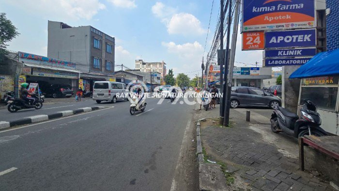 Lahan Dijual Lokasi Kebayoran Lama, Jakarta Selatan dengan Luas Tanah 737m2 dan Status - Lahan Dijual Lokasi Kebayoran Lama, Jakarta Selatan dengan Luas Tanah 737m2 dan Status -