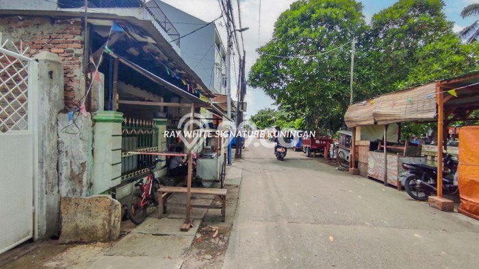 Dijual Hunian Mewah dengan Fasilitas Sekitar Lengkap di Tambora, Jakarta Barat Dijual Hunian Mewah dengan Fasilitas Sekitar Lengkap di Tambora, Jakarta Barat