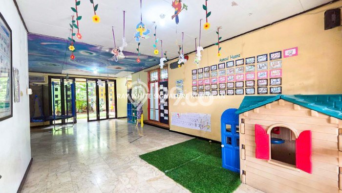 Ready to Use! Premium House LT 585m2 Desain Modern di Bekasi Kota Ready to Use! Premium House LT 585m2 Desain Modern di Bekasi Kota