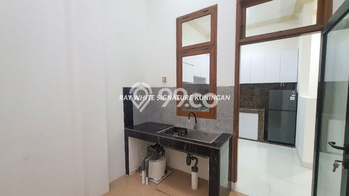 Dijual Rumah Mewah Megah Dengan View Cantik di Pondok Kelapa, Jakarta Timur Dijual Rumah Mewah Megah Dengan View Cantik di Pondok Kelapa, Jakarta Timur