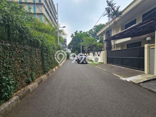 Hunian Mewah LB 400m2 Siap Pakai Desain Elegan di Pondok Pinang, Jakarta Selatan Hunian Mewah LB 400m2 Siap Pakai Desain Elegan di Pondok Pinang, Jakarta Selatan