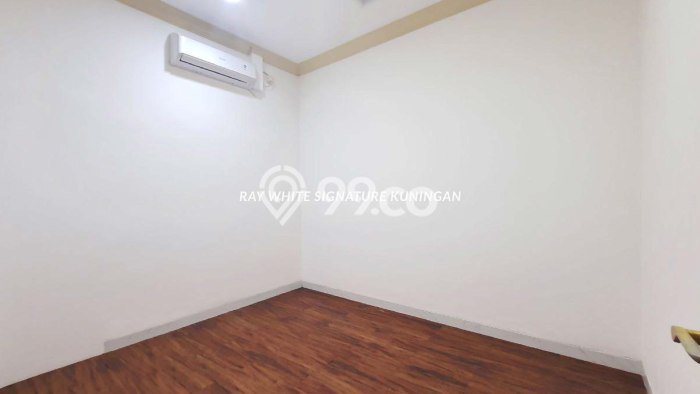 Dijual Rumah Mewah Megah Dengan View Cantik di Pondok Kelapa, Jakarta Timur Dijual Rumah Mewah Megah Dengan View Cantik di Pondok Kelapa, Jakarta Timur