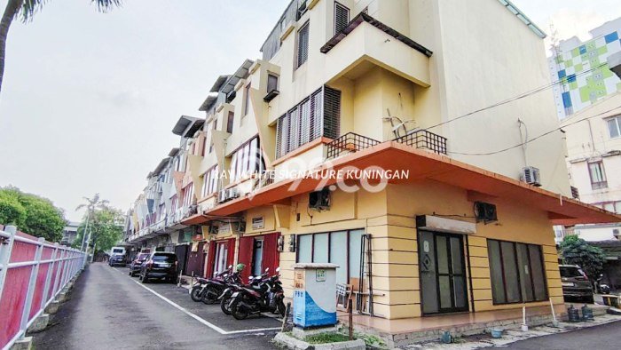 Ruko Bagus Dijual di Tanjung Barat Jakarta Selatan Lokasi Strategis Cocok untuk Kembangkan Bisnis Ruko Bagus Dijual di Tanjung Barat Jakarta Selatan Lokasi Strategis Cocok untuk Kembangkan Bisnis