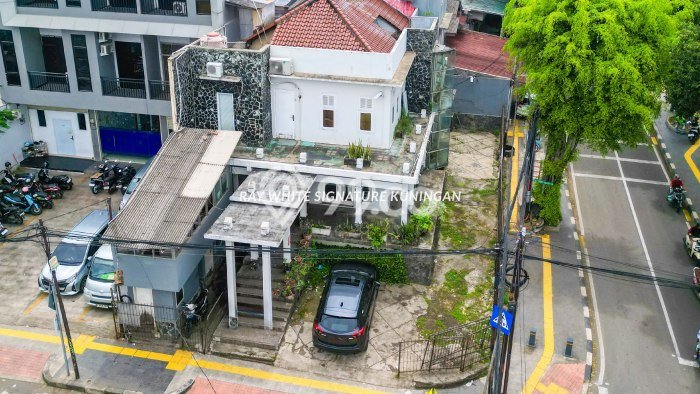 Dijual Rumah Premium dengan Fasilitas Sekitar Komplit di Tebet, Jakarta Selatan Dijual Rumah Premium dengan Fasilitas Sekitar Komplit di Tebet, Jakarta Selatan