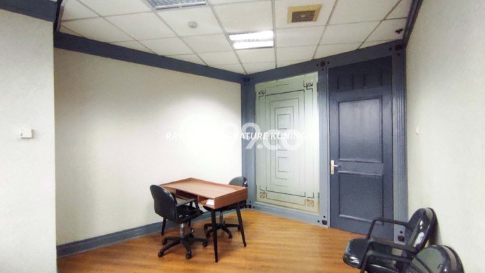 Lokasi Strategis! Dijual Kantor Bisnis di Sudirman, Jakarta Selatan Kondisi Baik Lokasi Strategis! Dijual Kantor Bisnis di Sudirman, Jakarta Selatan Kondisi Baik