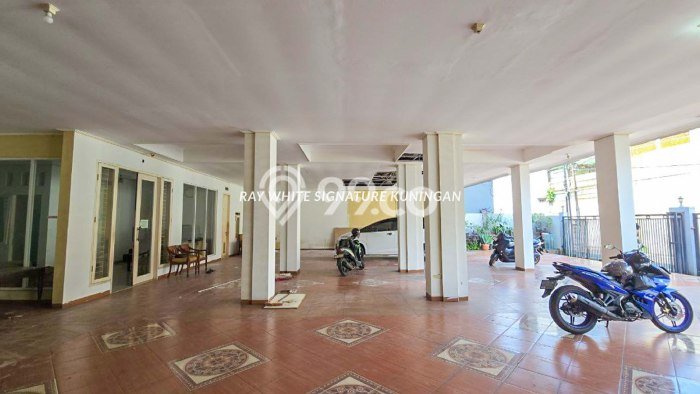 FOR SALE Kost 34 Kamar, 34 Kamar Mandi di Cempaka Putih, Jakarta Pusat, Luas 1080m2 FOR SALE Kost 34 Kamar, 34 Kamar Mandi di Cempaka Putih, Jakarta Pusat, Luas 1080m2