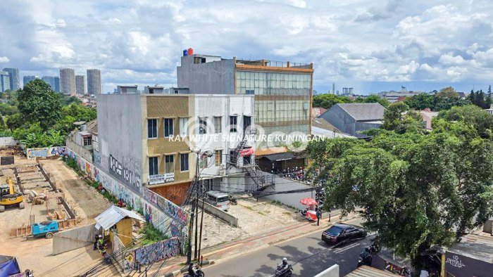 Ruko Paling Dicari LB 168m2 Dijual di Bintaro Ruko Paling Dicari LB 168m2 Dijual di Bintaro