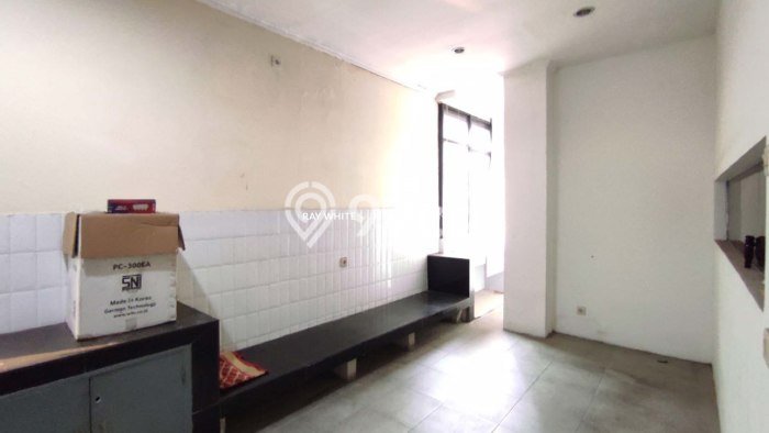 PRIME LOCATION! Ruko di Pasar Minggu, Luas 320m2m², Kawasan Komersial, Lokasi Strategis PRIME LOCATION! Ruko di Pasar Minggu, Luas 320m2m², Kawasan Komersial, Lokasi Strategis