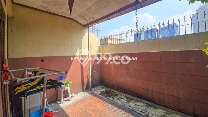 Dijual Hunian Mewah dengan Fasilitas Sekitar Komplit di Kebayoran Lama, Jakarta Selatan Dijual Hunian Mewah dengan Fasilitas Sekitar Komplit di Kebayoran Lama, Jakarta Selatan