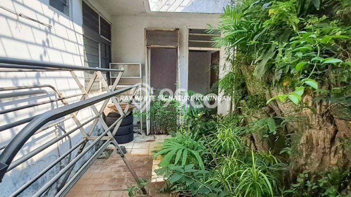 Hunian Eksklusif Siap Huni LT 278m2 di Duren Sawit, Jakarta Timur Hunian Eksklusif Siap Huni LT 278m2 di Duren Sawit, Jakarta Timur