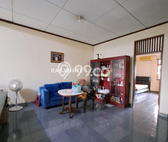 Hunian Mewah LB 170m2 Siap Pakai Desain Elegan di Pondok Bambu, Jakarta Timur Hunian Mewah LB 170m2 Siap Pakai Desain Elegan di Pondok Bambu, Jakarta Timur