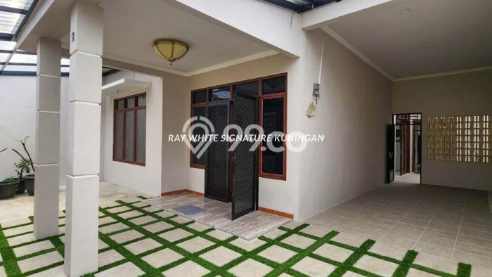 Jual Rumah Mewah Megah Dengan View Eksklusif di Tanjung Barat, Jakarta Selatan Jual Rumah Mewah Megah Dengan View Eksklusif di Tanjung Barat, Jakarta Selatan