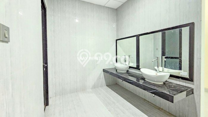 Kantor Dijual di Jakarta Selatan LT 875m2 & LB 1050m2 Lokasi Terbaik! Kantor Dijual di Jakarta Selatan LT 875m2 & LB 1050m2 Lokasi Terbaik!