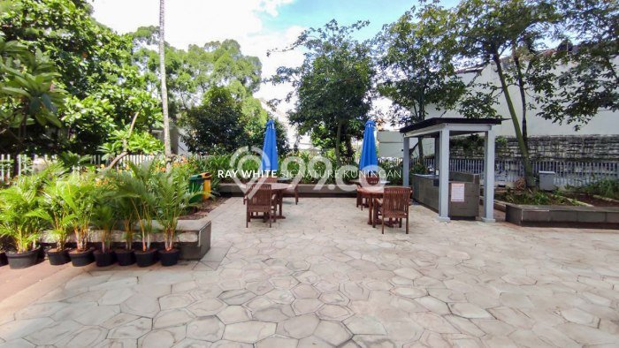 Apartemen Mewah di , 2 KM, Luas 137m2m², Dekat ke Jakarta Selatan, Jakarta Selatan, Fasilitas Terbaik Apartemen Mewah di , 2 KM, Luas 137m2m², Dekat ke Jakarta Selatan, Jakarta Selatan, Fasilitas Terbaik