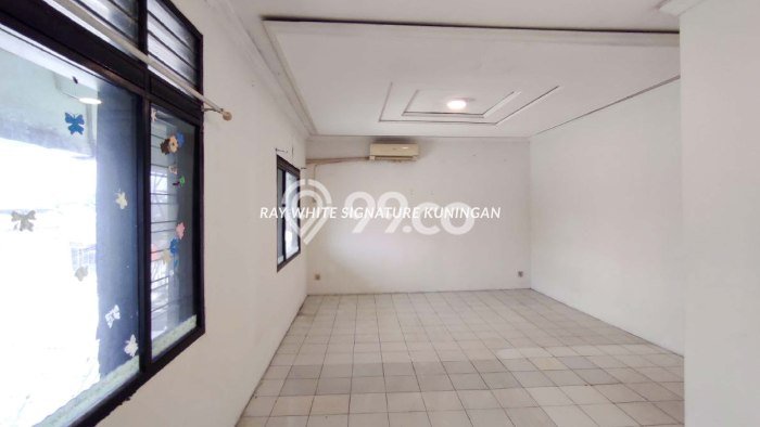Rumah Elit LB 950m2 Siap Huni Desain Elegan di Bangka, Jakarta Selatan Rumah Elit LB 950m2 Siap Huni Desain Elegan di Bangka, Jakarta Selatan