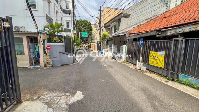 Tanah Dijual Area Strategis di Setiabudi Jakarta Selatan 128m2 Tanah Dijual Area Strategis di Setiabudi Jakarta Selatan 128m2