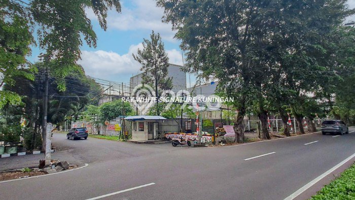 Rumah Elit LB 600m2 Siap Pakai Desain Elegan di Pulomas, Jakarta Timur Rumah Elit LB 600m2 Siap Pakai Desain Elegan di Pulomas, Jakarta Timur