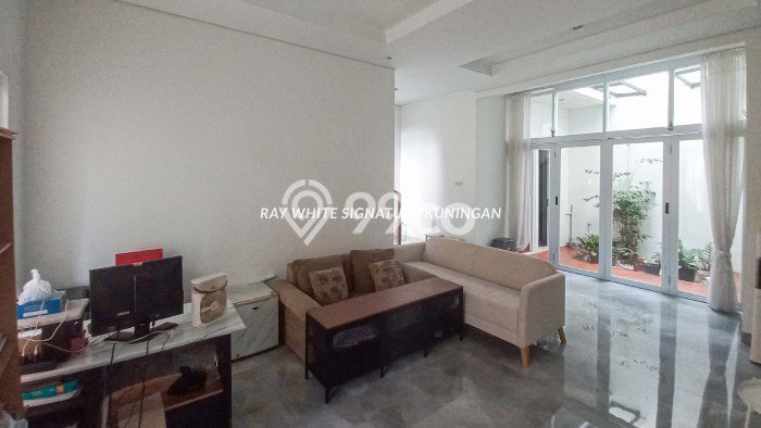 Dijual Rumah Elit Exclusive di Cipayung, Jakarta Timur Dijual Rumah Elit Exclusive di Cipayung, Jakarta Timur