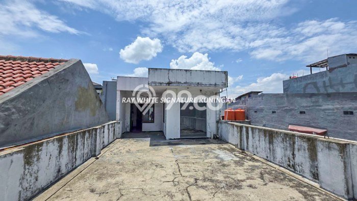 Ruko Strategis di Kebayoran Baru, Luas 350m2m², Area Komersial, Dekat Kebayoran Baru, Jakarta Selatan, Jakarta Selatan Ruko Strategis di Kebayoran Baru, Luas 350m2m², Area Komersial, Dekat Kebayoran Baru, Jakarta Selatan, Jakarta Selatan
