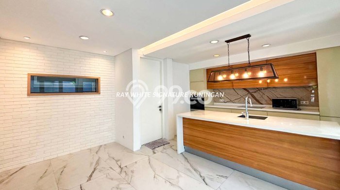 EXCLUSIVE HOME! Rumah di , 5 KM, Konsep Modern, LT 412m2m² Bangunan 450m2m² EXCLUSIVE HOME! Rumah di , 5 KM, Konsep Modern, LT 412m2m² Bangunan 450m2m²