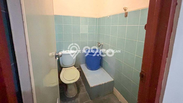 Dijual Rumah Kost di Setiabudi, Jakarta Selatan, 37 KT, 20 KM, Bangunan 459m2 Dijual Rumah Kost di Setiabudi, Jakarta Selatan, 37 KT, 20 KM, Bangunan 459m2