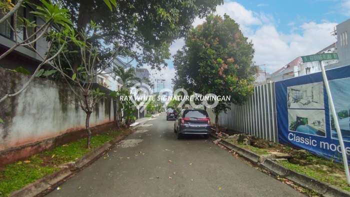Rumah Luxury Modern Siap Huni di Pondok Indah Jakarta Selatan Rumah Luxury Modern Siap Huni di Pondok Indah Jakarta Selatan