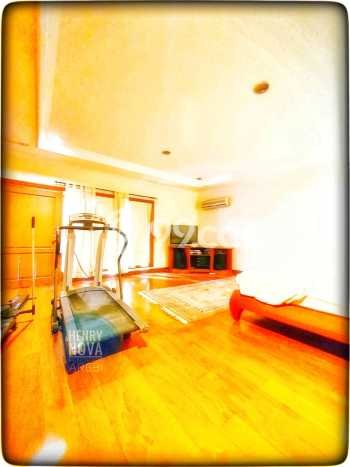 Rumah Minimalis LT 1075m² Terawat di Kompleks Perumahan Kemang, Jakarta Selatan Rumah Minimalis LT 1075m² Terawat di Kompleks Perumahan Kemang, Jakarta Selatan