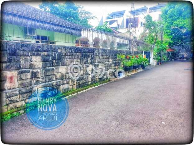 Hunian Mewah 4 KT 4 KM di Kawasan Nyaman Kemang, Jakarta Selatan Hunian Mewah 4 KT 4 KM di Kawasan Nyaman Kemang, Jakarta Selatan