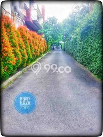 Hunian Mewah 4 KT 4 KM di Kawasan Nyaman Kemang, Jakarta Selatan Hunian Mewah 4 KT 4 KM di Kawasan Nyaman Kemang, Jakarta Selatan