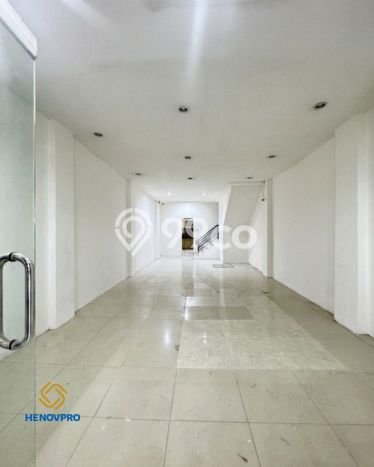 Untuk Dijual! Ruko di Roxy Jakarta Pusat LT 75m2 / LB 300m2 Kawasan Bisnis Untuk Dijual! Ruko di Roxy Jakarta Pusat LT 75m2 / LB 300m2 Kawasan Bisnis