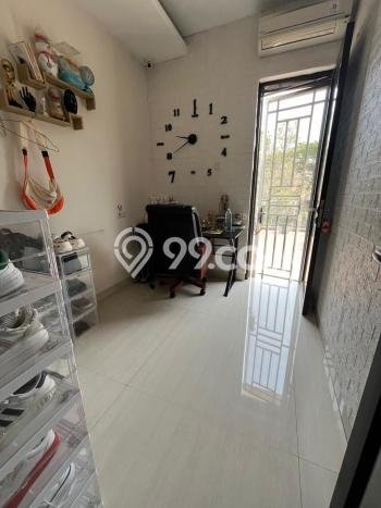 Siap Huni Rumah Mewah 4 Kamar di Cengkareng Dekat ke Mana Pun Siap Huni Rumah Mewah 4 Kamar di Cengkareng Dekat ke Mana Pun