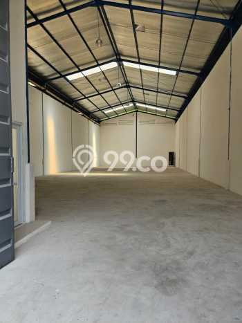 Gudang Kawasan Komersial Kawasan , Luas 600m2m², Jalan Utama Gudang Kawasan Komersial Kawasan , Luas 600m2m², Jalan Utama