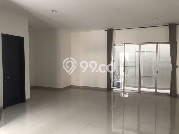 Disewakan! Rumah 3 Kamar Tidur &
2 Kamar Mandi di Pantai Indah Kapuk, Jakarta Utara Disewakan! Rumah 3 Kamar Tidur &
2 Kamar Mandi di Pantai Indah Kapuk, Jakarta Utara