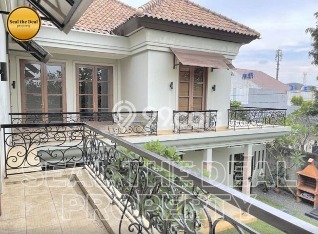 Hunian Minimalis Untuk Disewakan di Kemang Jakarta Selatan 4 KT & 4 KM Hunian Minimalis Untuk Disewakan di Kemang Jakarta Selatan 4 KT & 4 KM