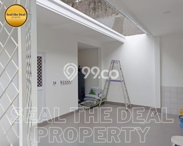 Sewa Rumah Strategis LT 700m2 / LB 500m2 di Kemang, Jakarta Selatan Sewa Rumah Strategis LT 700m2 / LB 500m2 di Kemang, Jakarta Selatan