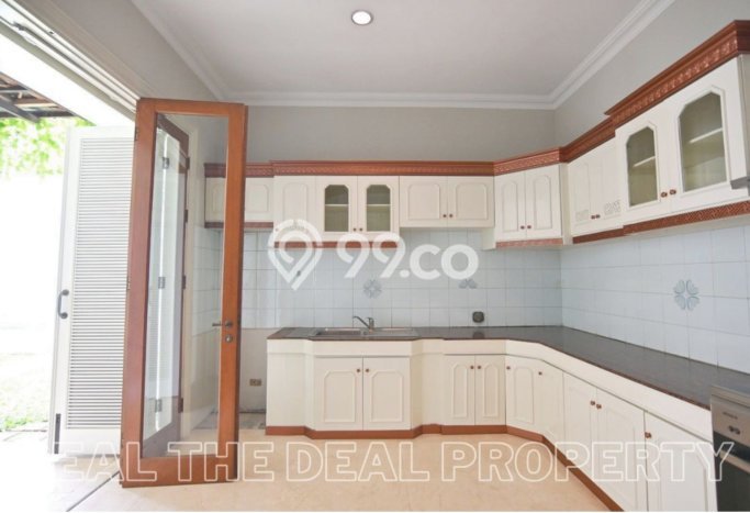 Sewa Rumah Modern di Menteng Harga Rp 1,7 Miliar/ Tahun Sewa Rumah Modern di Menteng Harga Rp 1,7 Miliar/ Tahun