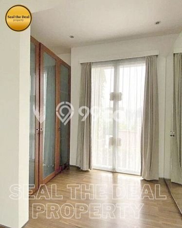 Hunian Modern Disewakan di SCBD Jakarta Selatan 3 KT & 2 KM Hunian Modern Disewakan di SCBD Jakarta Selatan 3 KT & 2 KM