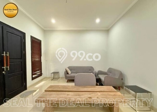 Disewakan Rumah Strategis LT 490m2 / LB 400m2 di Senopati, Jakarta Selatan Disewakan Rumah Strategis LT 490m2 / LB 400m2 di Senopati, Jakarta Selatan