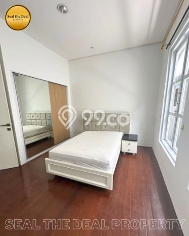 Disewakan Rumah Strategis di Pondok Indah LT 422m2 / LB 650m2 Siap Huni Disewakan Rumah Strategis di Pondok Indah LT 422m2 / LB 650m2 Siap Huni