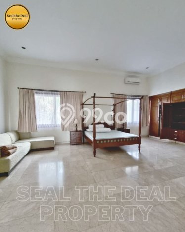 Rumah Bagus Disewakan di SCBD, Jakarta Selatan LT 700m2, LB 800m2 Rumah Bagus Disewakan di SCBD, Jakarta Selatan LT 700m2, LB 800m2