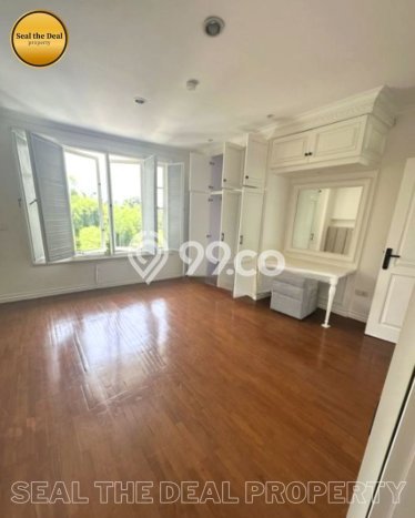 Disewakan Rumah Strategis di Pondok Indah LT 422m2 / LB 650m2 Siap Huni Disewakan Rumah Strategis di Pondok Indah LT 422m2 / LB 650m2 Siap Huni