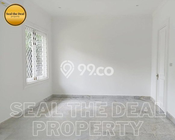 Sewa Rumah Strategis LT 700m2 / LB 500m2 di Kemang, Jakarta Selatan Sewa Rumah Strategis LT 700m2 / LB 500m2 di Kemang, Jakarta Selatan