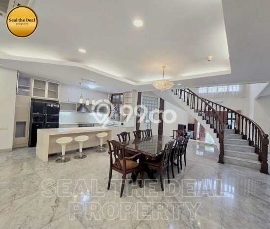 Hunian Ideal dengan LT 600m2 & LB 800m2 Dikontrakkan di Pondok Indah Hunian Ideal dengan LT 600m2 & LB 800m2 Dikontrakkan di Pondok Indah