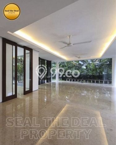 Hunian Modern Disewakan di SCBD Jakarta Selatan 3 KT & 2 KM Hunian Modern Disewakan di SCBD Jakarta Selatan 3 KT & 2 KM