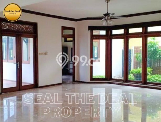 Sewa Rumah Strategis di Pejaten LT 1200m2 / LB 600m2 Kondisi Bagus Sewa Rumah Strategis di Pejaten LT 1200m2 / LB 600m2 Kondisi Bagus