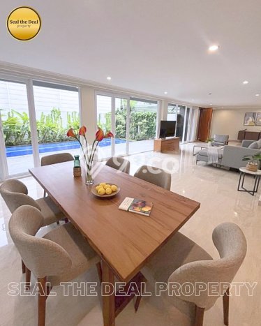 Disewakan Rumah Strategis LT 345m2 / LB 350m2 di Cipete, Jakarta Selatan Disewakan Rumah Strategis LT 345m2 / LB 350m2 di Cipete, Jakarta Selatan